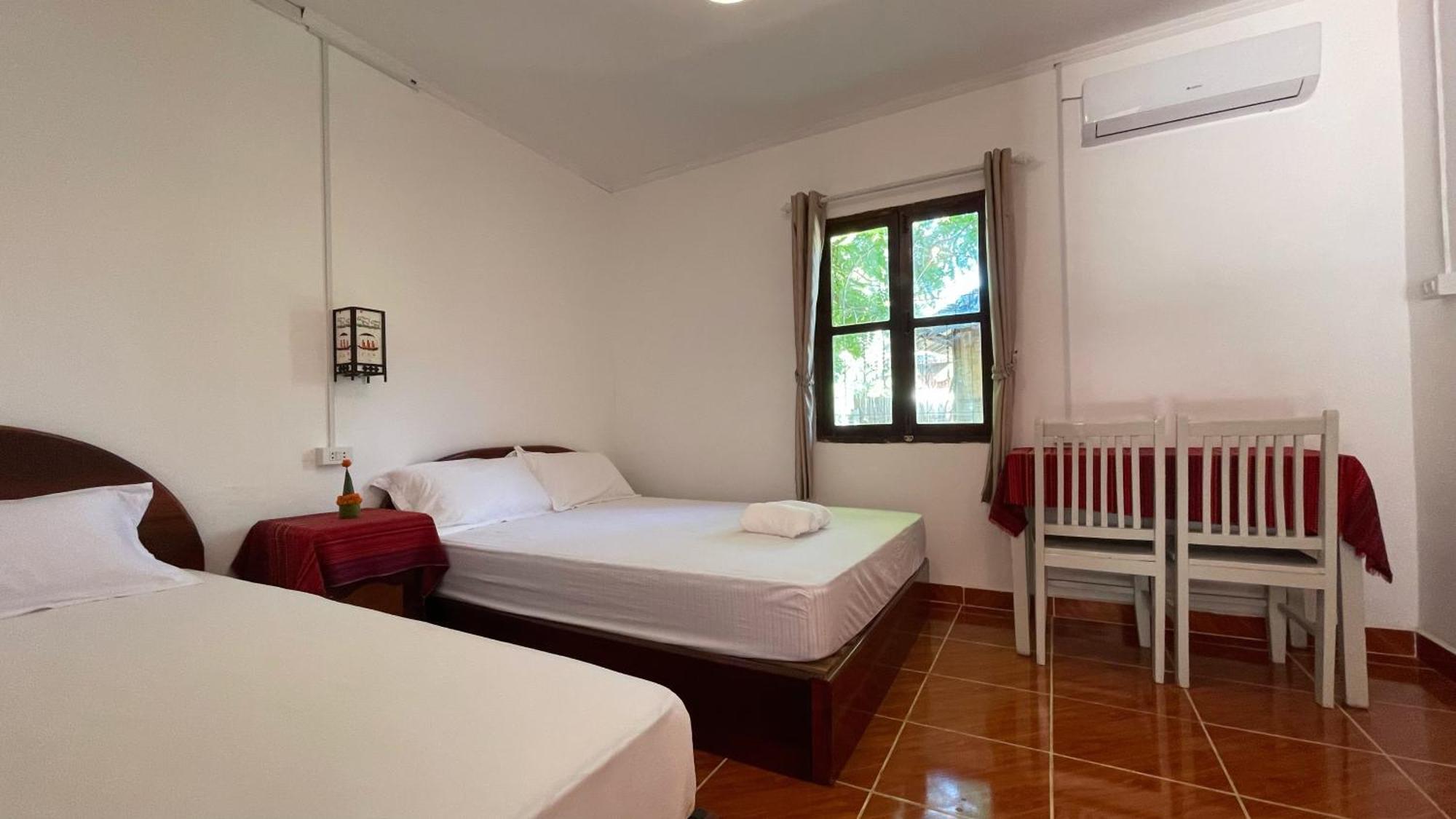 Moukdavan Guesthouse 琅勃拉邦 外观 照片