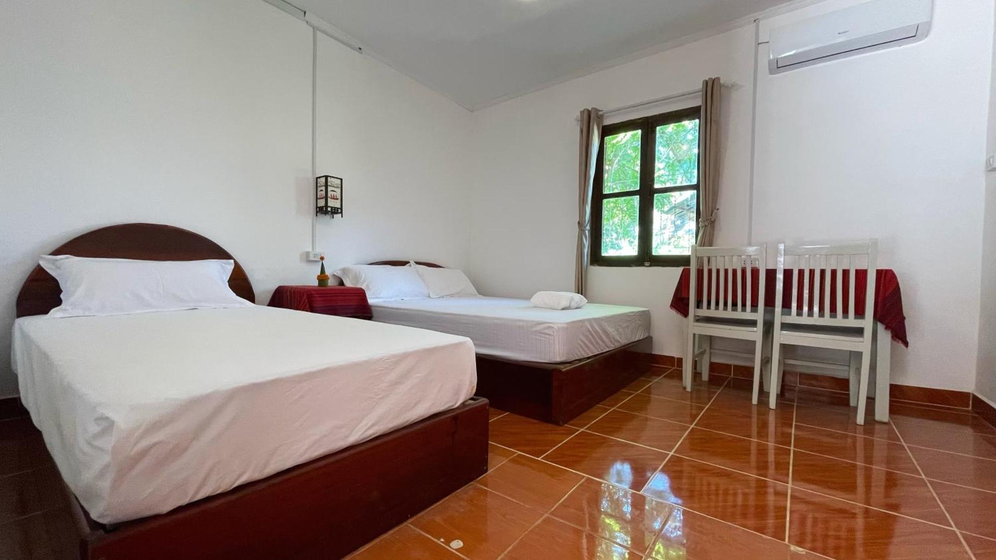 Moukdavan Guesthouse 琅勃拉邦 外观 照片